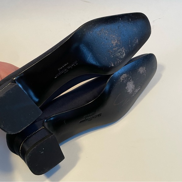 Salvatore Ferragamo block heel square toe black satin heels Size 7 narrow - Picture 7 of 8
